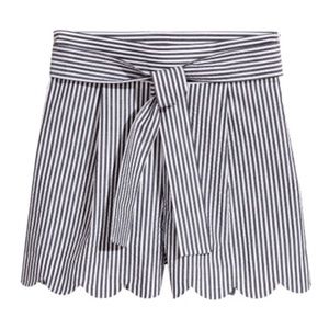 H&M Scalloped Hem Shorts